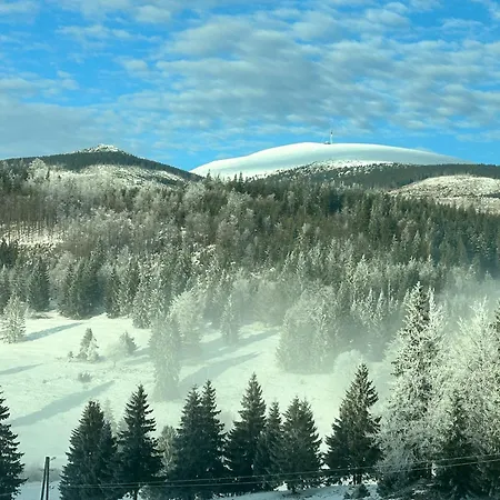 Luxusne Апартаменты Телгарт